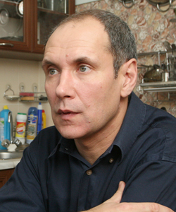 Александр Измайлов, актёр Кемеровского областного театра драмы